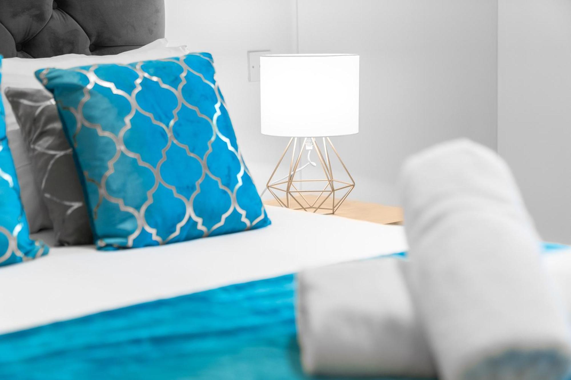 City Centre Apartment - 2 Bedroom - Secure Parking - Top Rated - 201M Birmingham Exteriör bild