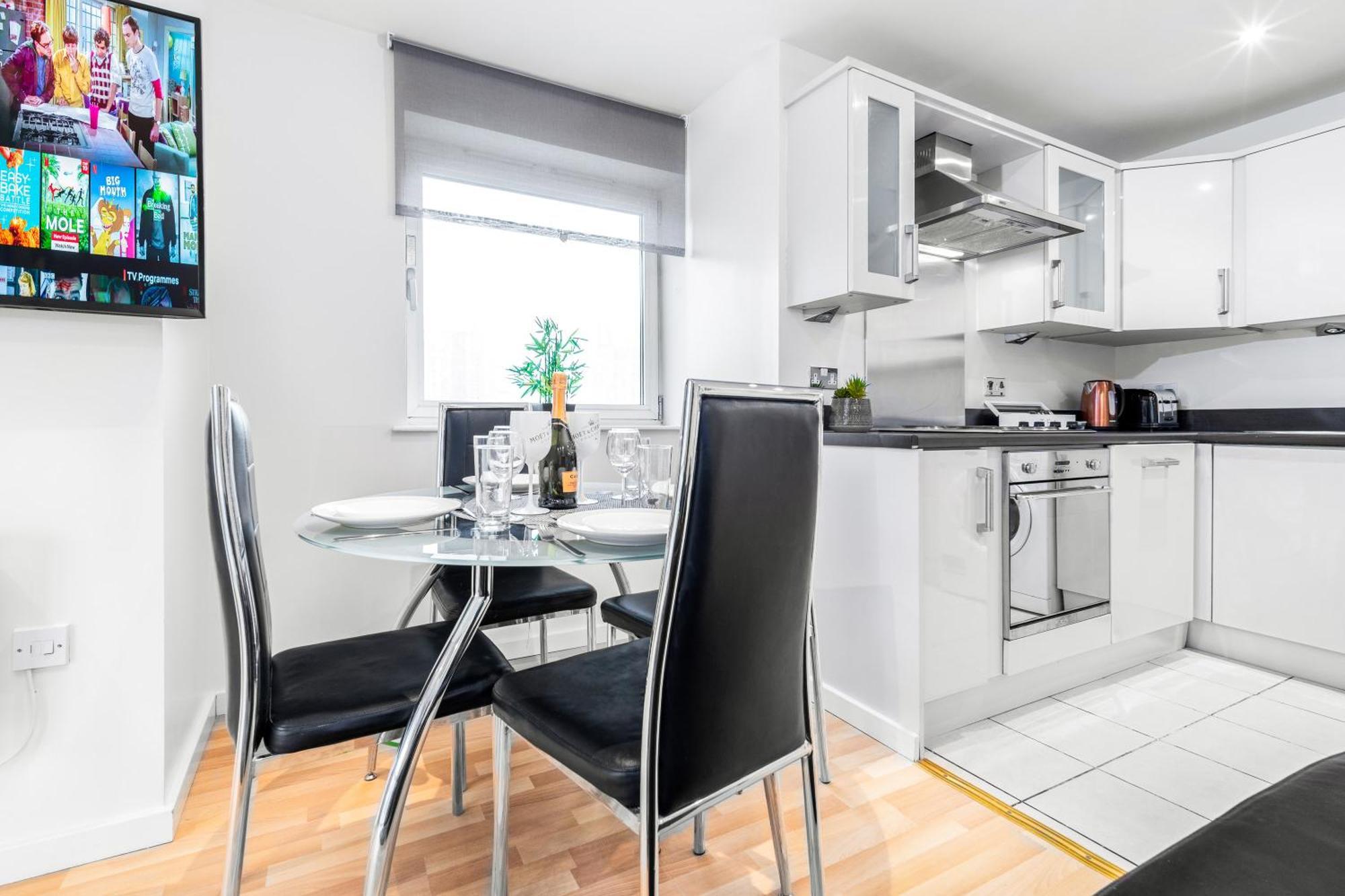 City Centre Apartment - 2 Bedroom - Secure Parking - Top Rated - 201M Birmingham Exteriör bild